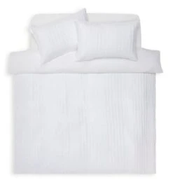 Habitat Crinkle White Bedding Set - Single -Cooking and dining Shop 1232389 R Z002A