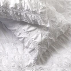 Habitat Seersucker Square White Bedding Set - Single -Cooking and dining Shop 1232554 R Z003A