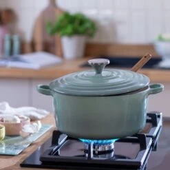 Habitat 3.3 Litre Cast Iron Casserole Dish - Green -Cooking and dining Shop 1258394 R Z002C
