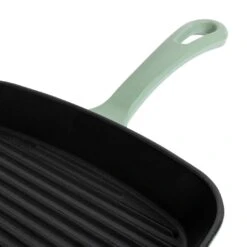Habitat 23cm Cast Iron Griddle Pan - Sage Green -Cooking and dining Shop 1258404 R Z003A