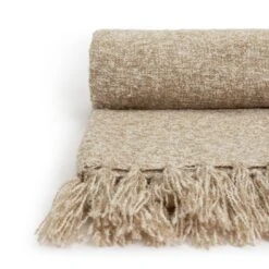 Habitat Boucle Throw - Neutral -125x150cm -Cooking and dining Shop 2070306 R Z002A