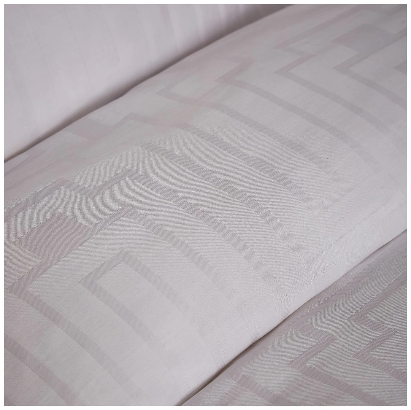 Bianca Cotton 180 TC Geometric White Bedding Set - Double 4 Bianca Cotton 180 TC Geometric White Bedding Set - Double - Image 4