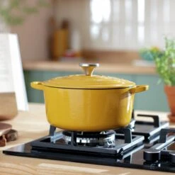 Habitat Global 3.3 Litre Cast Iron Casserole Dish -Cooking and dining Shop 4371735 R Z002C