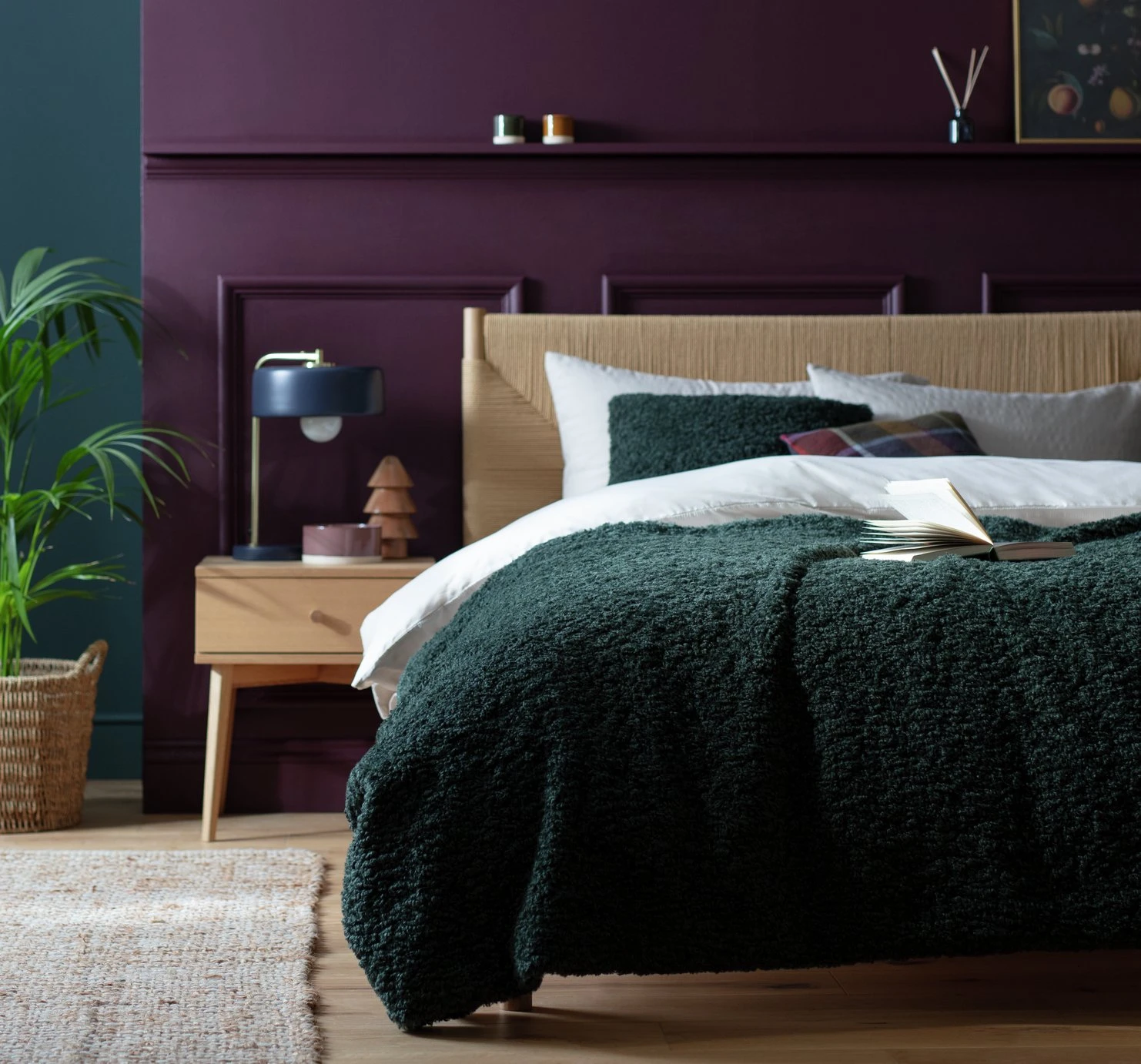 Habitat Faux Shearling Throw - Green - 125X150cm 2 Habitat Faux Shearling Throw - Green - 125X150cm - Image 2