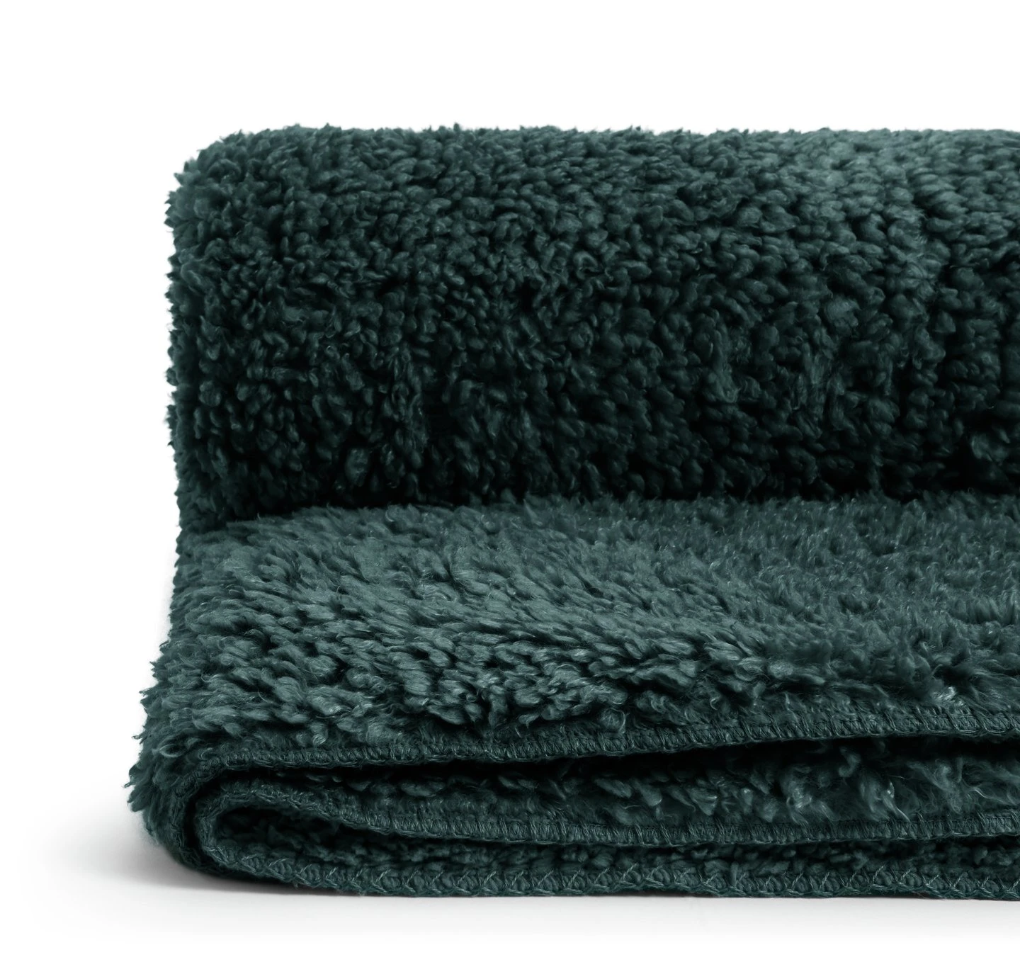 Habitat Faux Shearling Throw - Green - 125X150cm 4 Habitat Faux Shearling Throw - Green - 125X150cm - Image 4