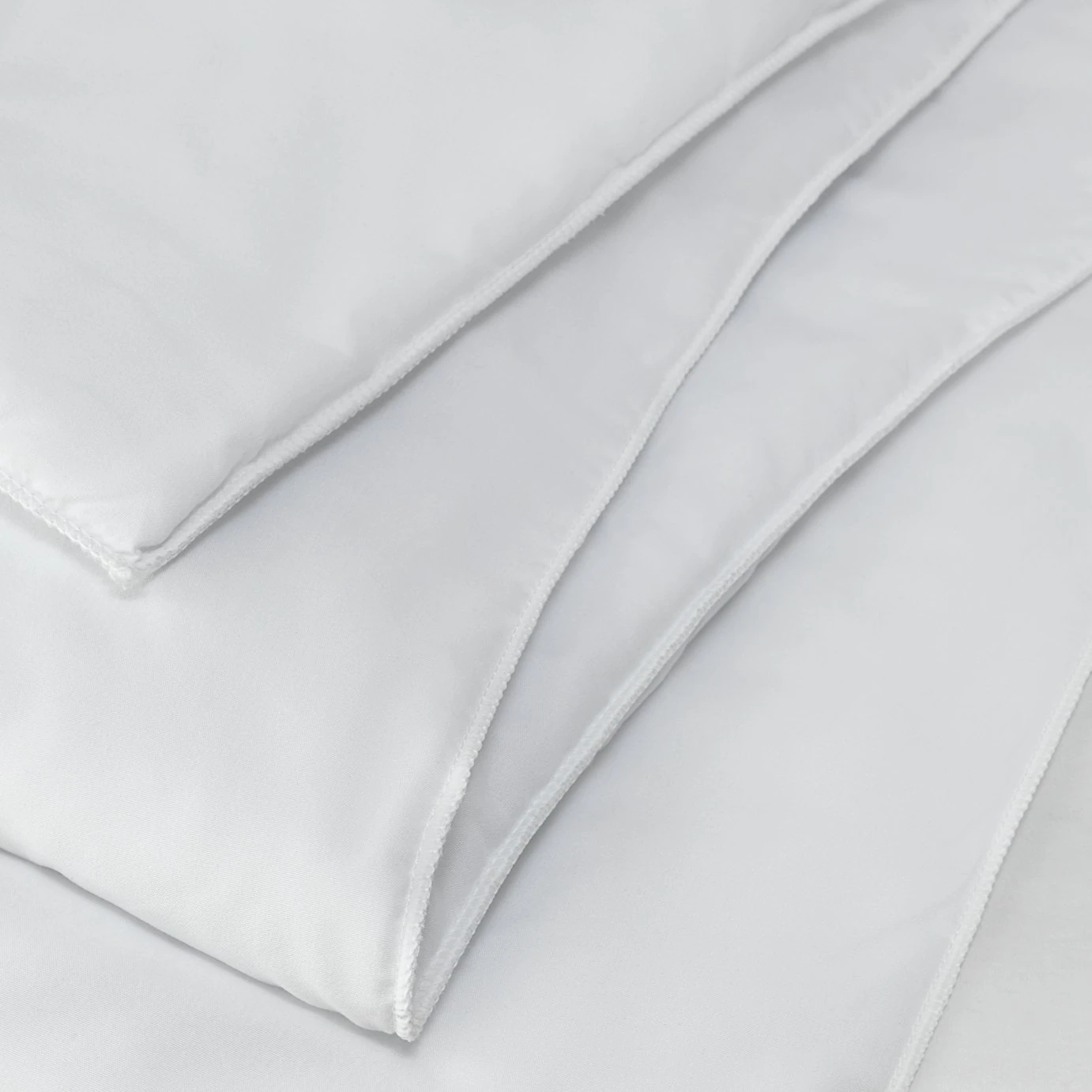 Habitat Supersoft Washable 4.5 Tog Duvet - Single 3 Habitat Supersoft Washable 4.5 Tog Duvet - Single - Image 3