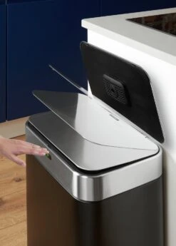 Tower 60 Litre Recycling Sensor Bin - Black 10 Tower 60 Litre Recycling Sensor Bin - Black -Cooking and dining Shop 8719898 R Z003A