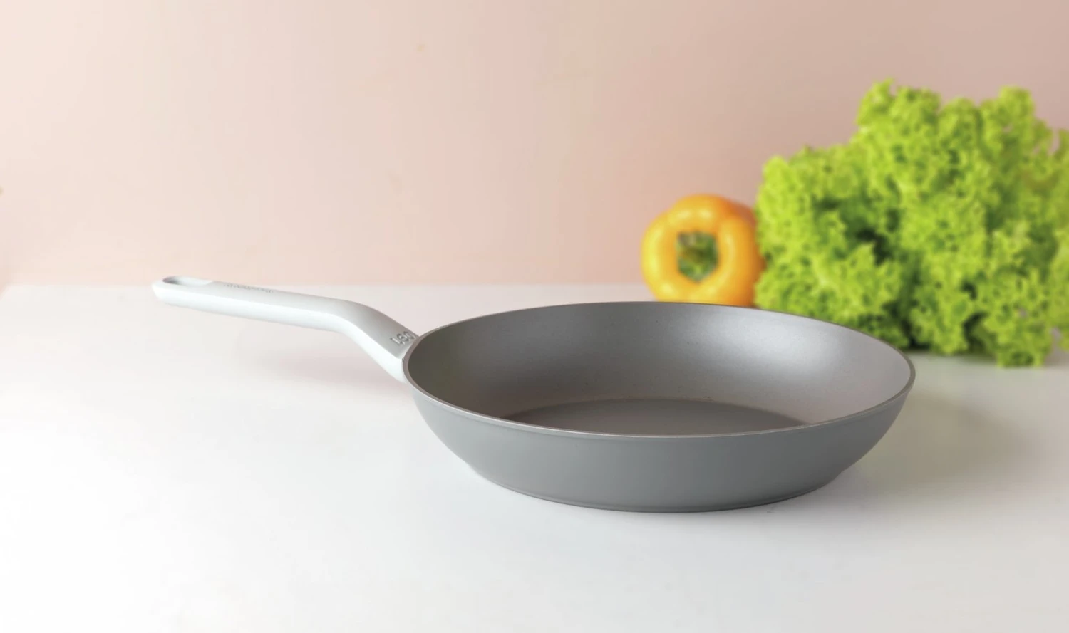 BergHOFF Leo 28cm Non Stick Frying Pan 3 BergHOFF Leo 28cm Non Stick Frying Pan - Image 3