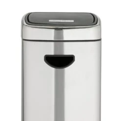 Habitat 30 Litre Square Touch Top Bin - Silver -Cooking and dining Shop 9212569 R Z004A