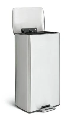 Habitat 30 Litre Modern Rectangular Bin - Silver 7 Habitat 30 Litre Modern Rectangular Bin - Silver -Cooking and dining Shop 9212693 R Z002A