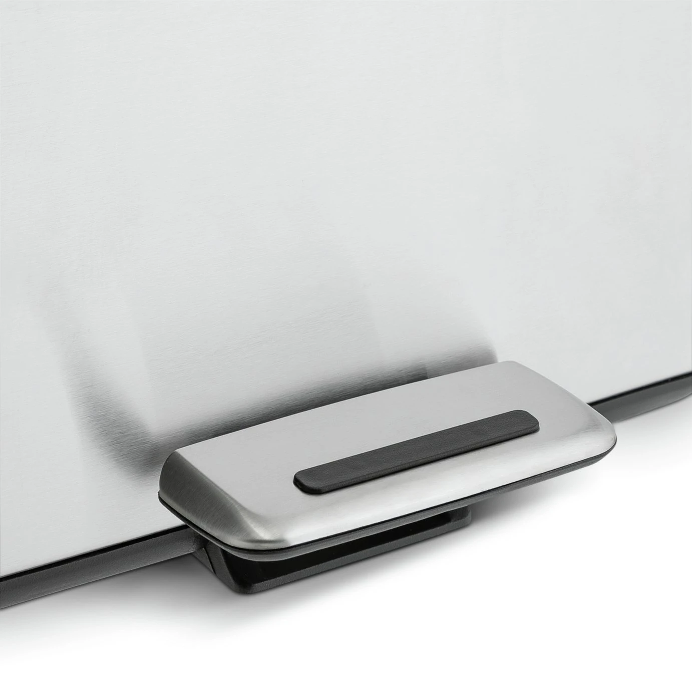 Habitat 30 Litre Modern Rectangular Bin - Silver 4 Habitat 30 Litre Modern Rectangular Bin - Silver - Image 4