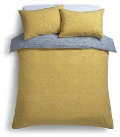 Habitat Betsy Yellow & White Reversible Bedding Set - Single -Cooking and dining Shop 9378623 R Z002A