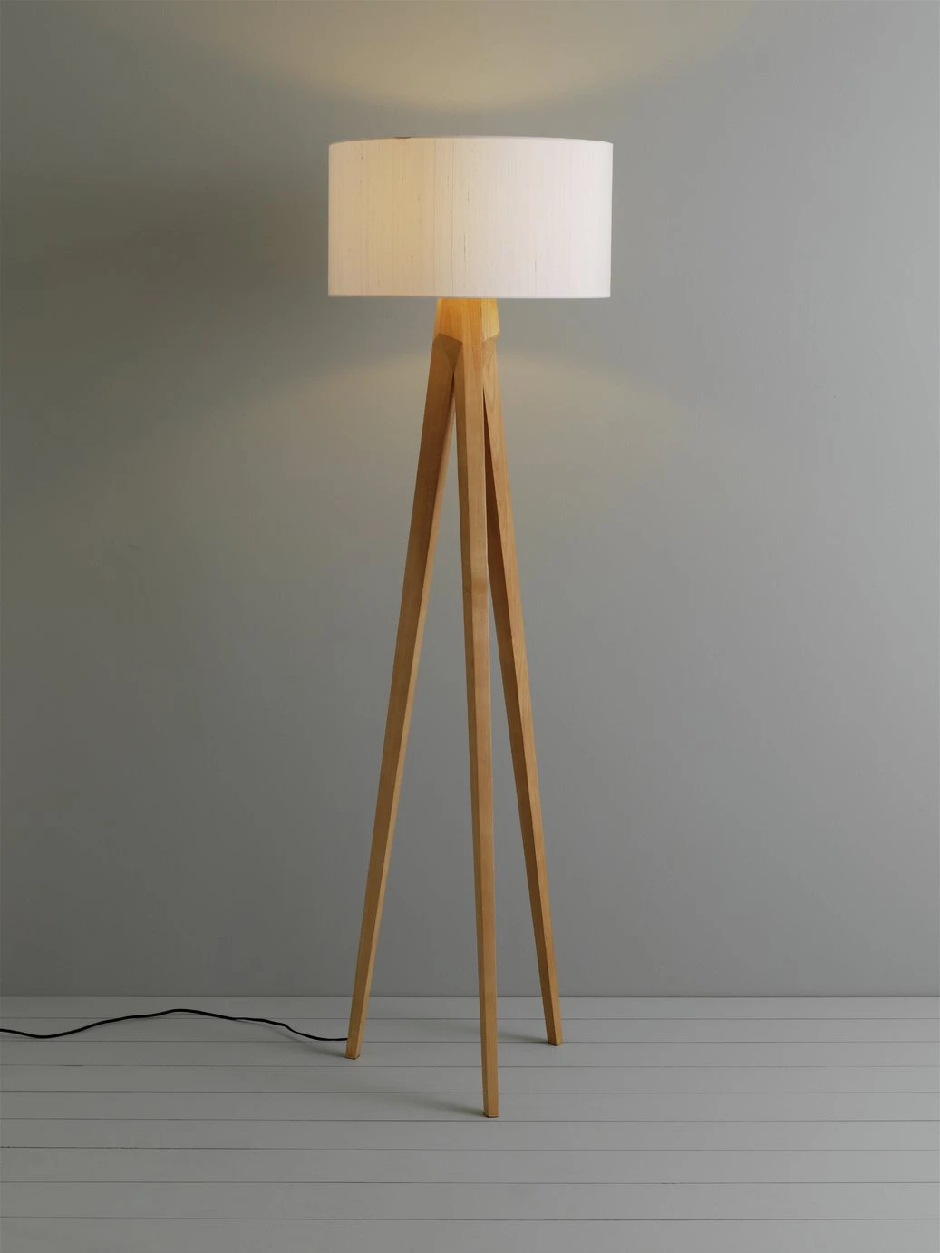 Habitat Tripod Wooden Floor Lamp Base Only - Ash 4 Habitat Tripod Wooden Floor Lamp Base Only - Ash - Image 4
