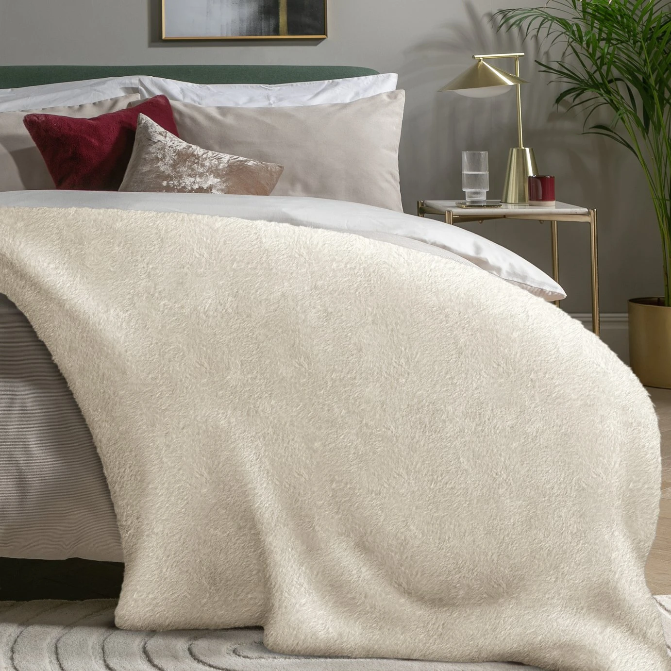 Habitat Faux Fur Plain Throw - Cream - 125x150cm 2 Habitat Faux Fur Plain Throw - Cream - 125x150cm - Image 2
