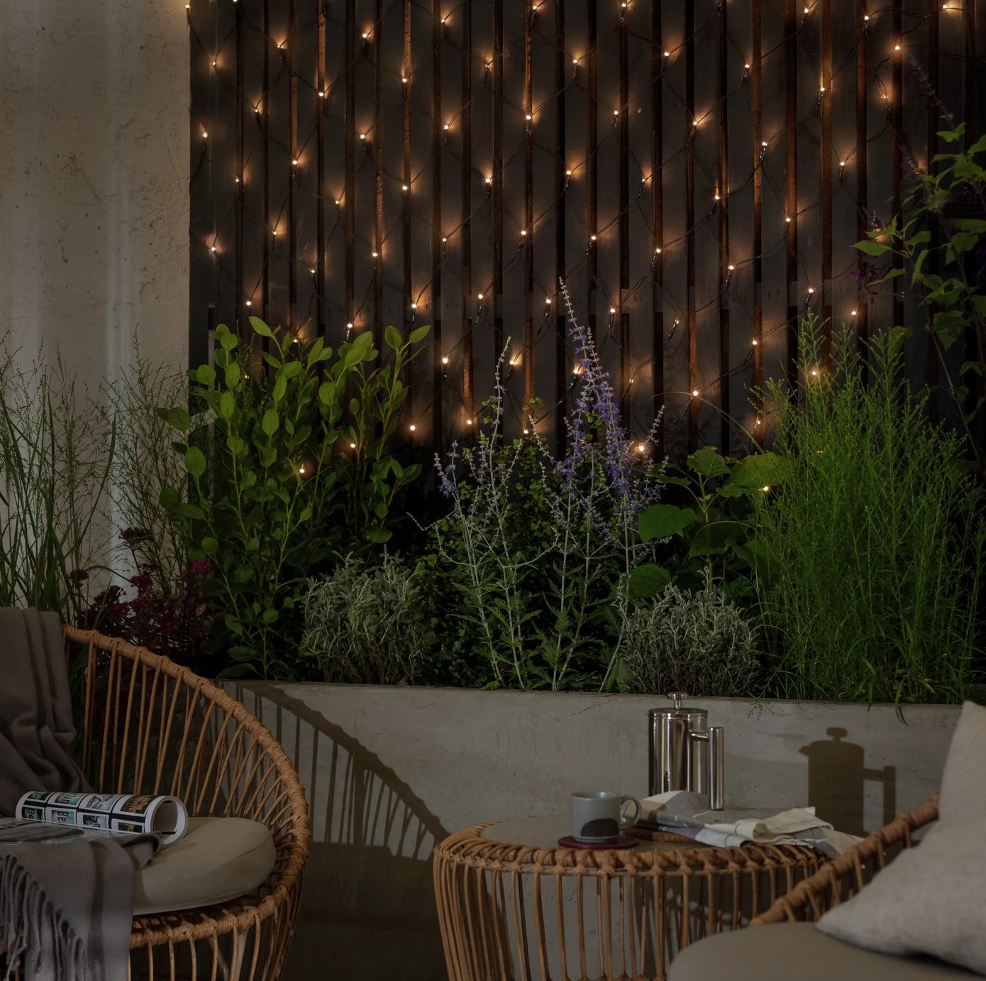 Habitat Warm White Solar LED Net Lights 1 Habitat Warm White Solar LED Net Lights