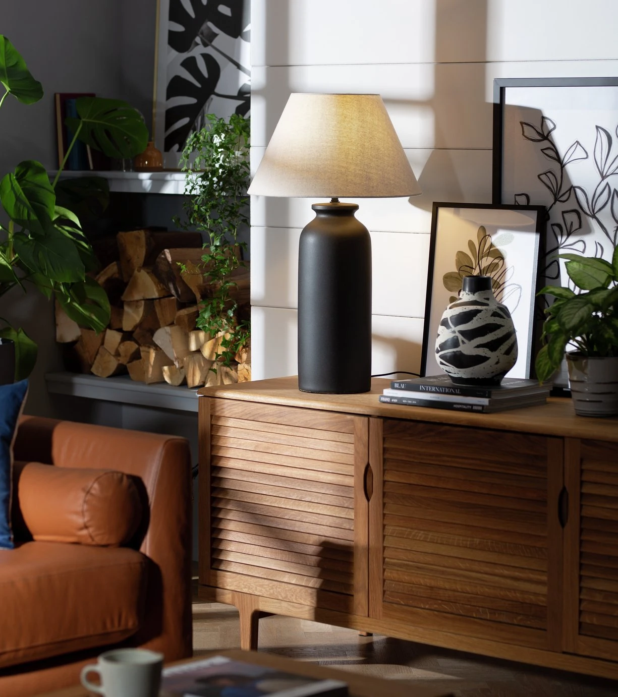 Habitat Hashi Ceramic Table Lamp - Black & Beige 8 Habitat Hashi Ceramic Table Lamp - Black & Beige - Image 8