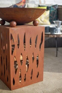 La Hacienda Aged Effect Fire Bowl -Cooking and dining Shop 9578760 R Z004A